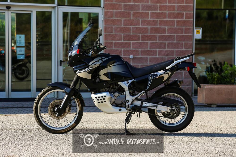 Honda Africa Twin XRV 750 (1996 - 02) (2)