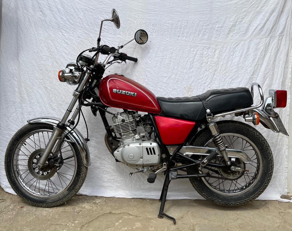 Suzuki GN 125