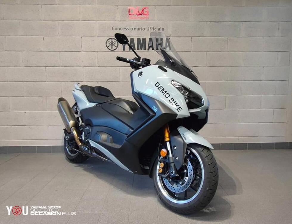 Yamaha T-Max 560 Tech Max (2025) (2)