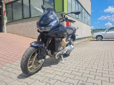 Moto Guzzi V100 Mandello (2022 - 24) usata
