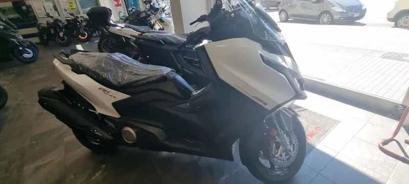 Kymco AK 575 Premium (2025 - 26) (6)