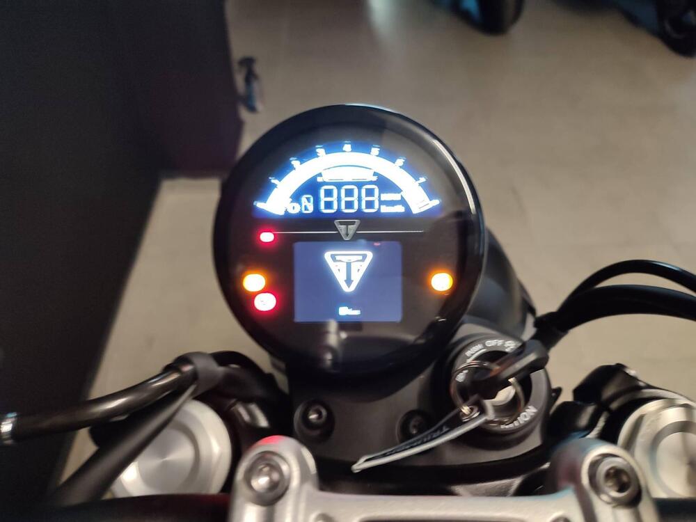 Triumph Speed Twin 900 (2025) (4)