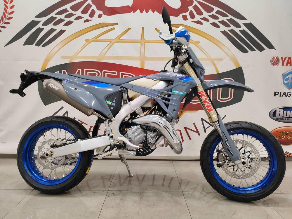 Tm Moto SMR 125 ES Fi 2T (2025) (2)