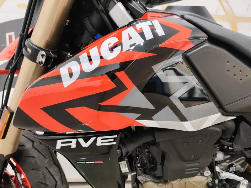 Ducati Hypermotard 698 Mono RVE (2024 - 26) (4)