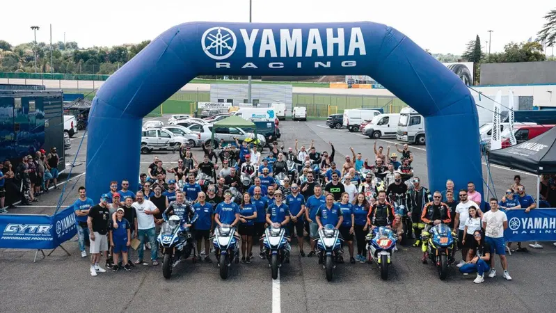 SBK R1 BLU DAYS a Vallelunga, 2 giorni una sola passione: la R1  