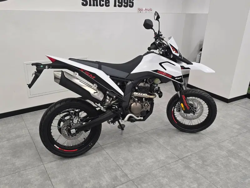 Malaguti XSM 125 (2021 - 26) (4)