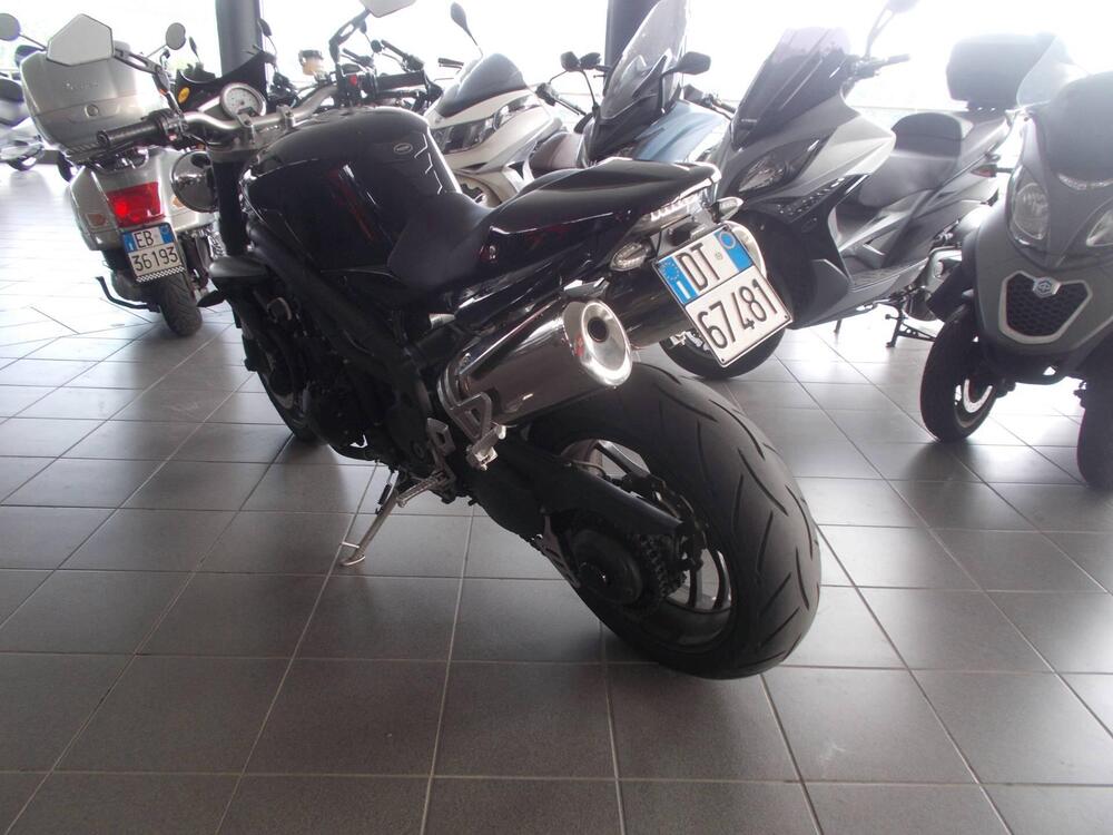 Triumph Speed Triple 1050 (2005 - 11) (4)