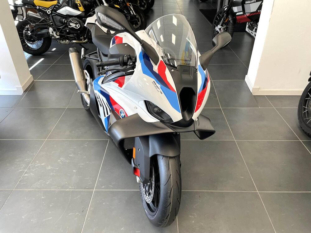 Bmw M 1000 RR (2025) (2)
