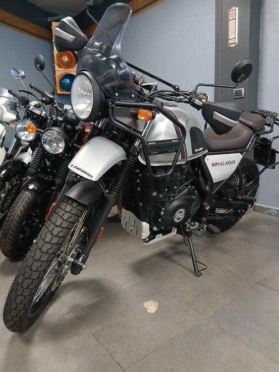 Royal Enfield Himalayan 411 (2021 - 24) (2)