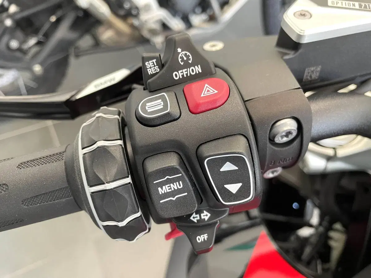 Bmw R 1300 R (2026) (13)
