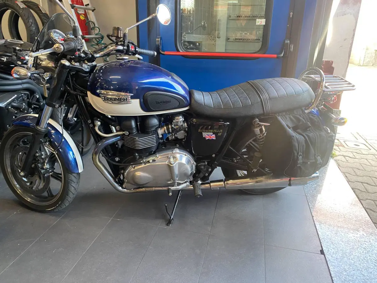 Triumph Bonneville SE (2009 - 13)