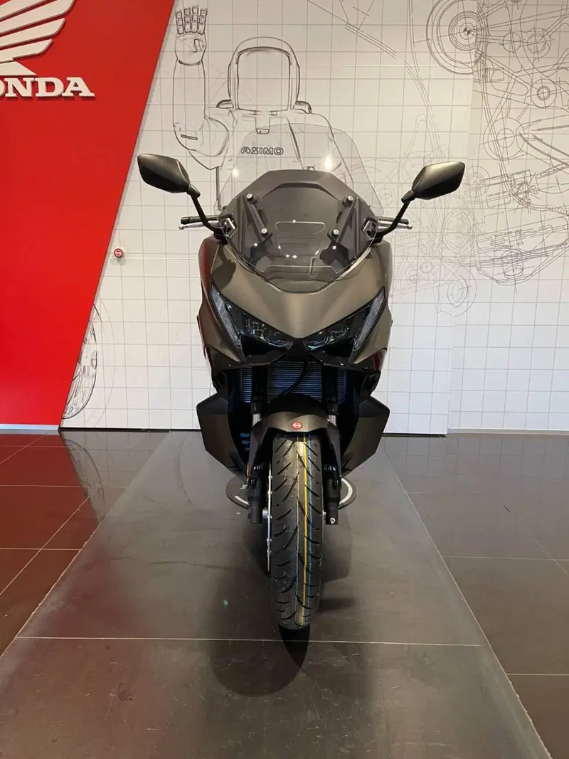 Honda Forza 750 (2025 - 26) (3)