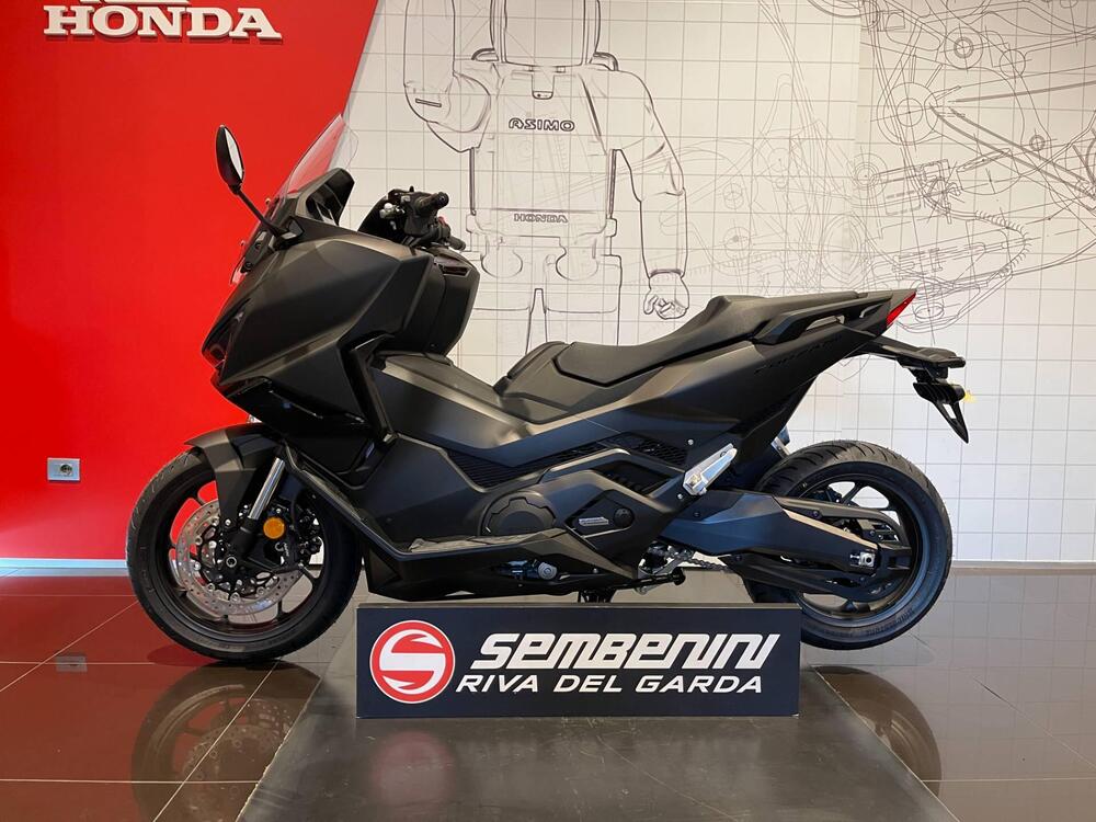Honda Forza 750 (2025) (5)