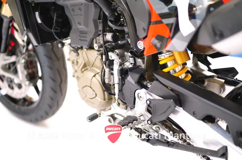 Ducati Hypermotard 698 Mono RVE (2024 - 26) (16)