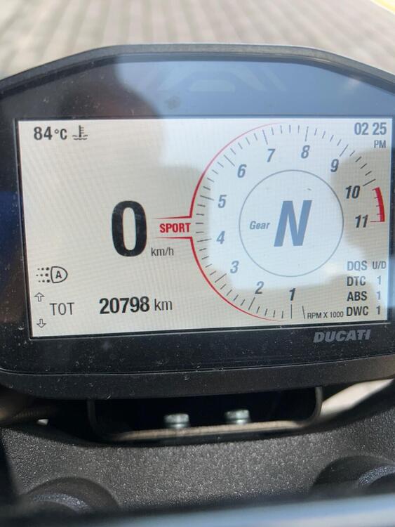 Ducati Hypermotard 950 RVE (2022 - 25) (5)