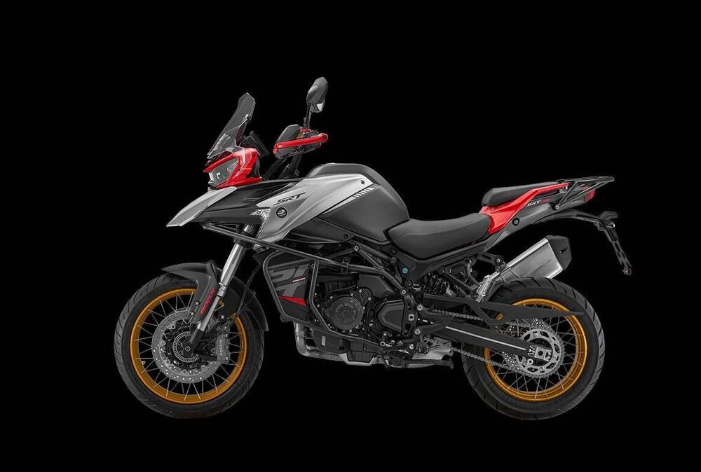 QJ Motor SRT 900 SX (2025) (3)