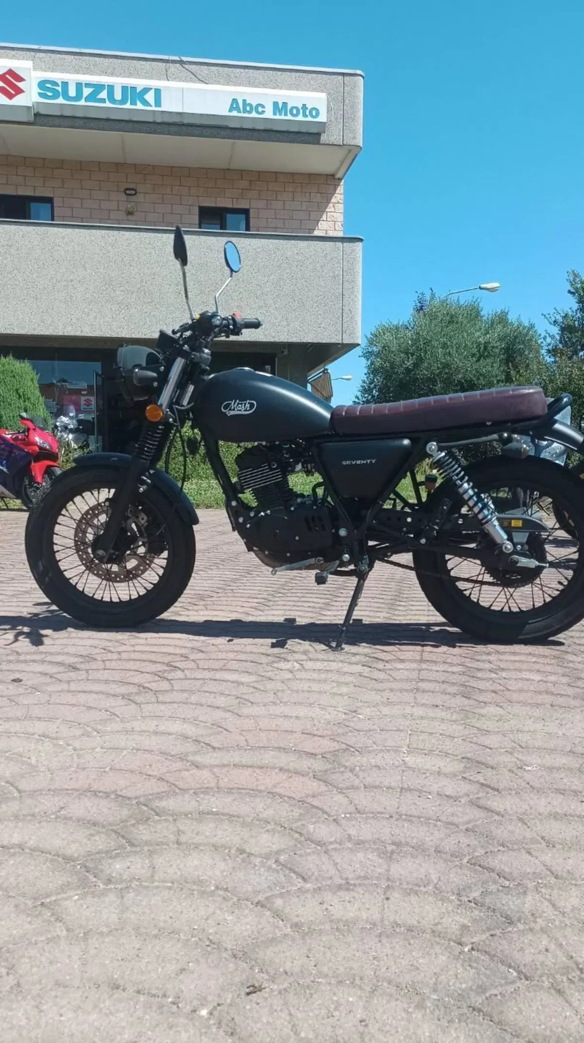 Mash Italia Seventy 125 (2021 - 25) (3)