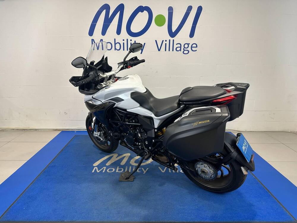 MV Agusta Turismo Veloce 800 Lusso (2020) (4)