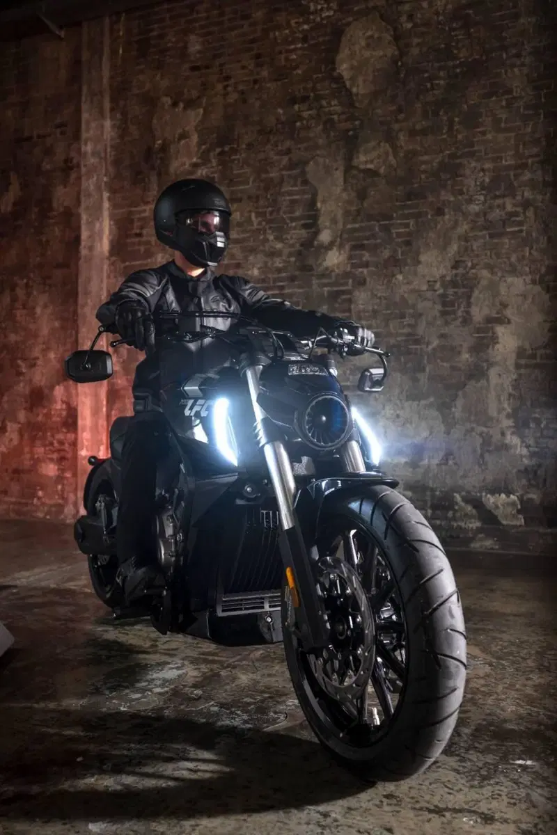 Benda Motorcycles LFC 700 (2024 - 26) (2)