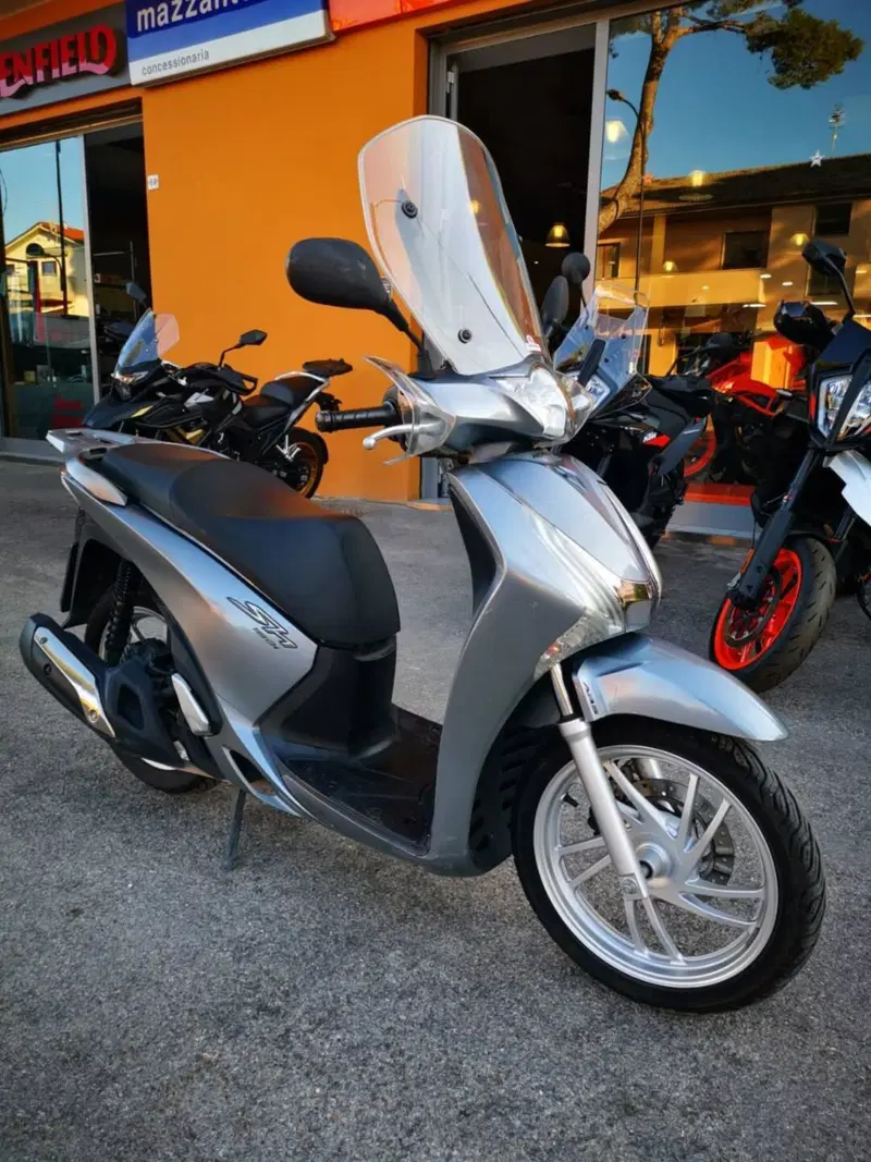 Honda SH 150i ABS (2013 - 16) (3)