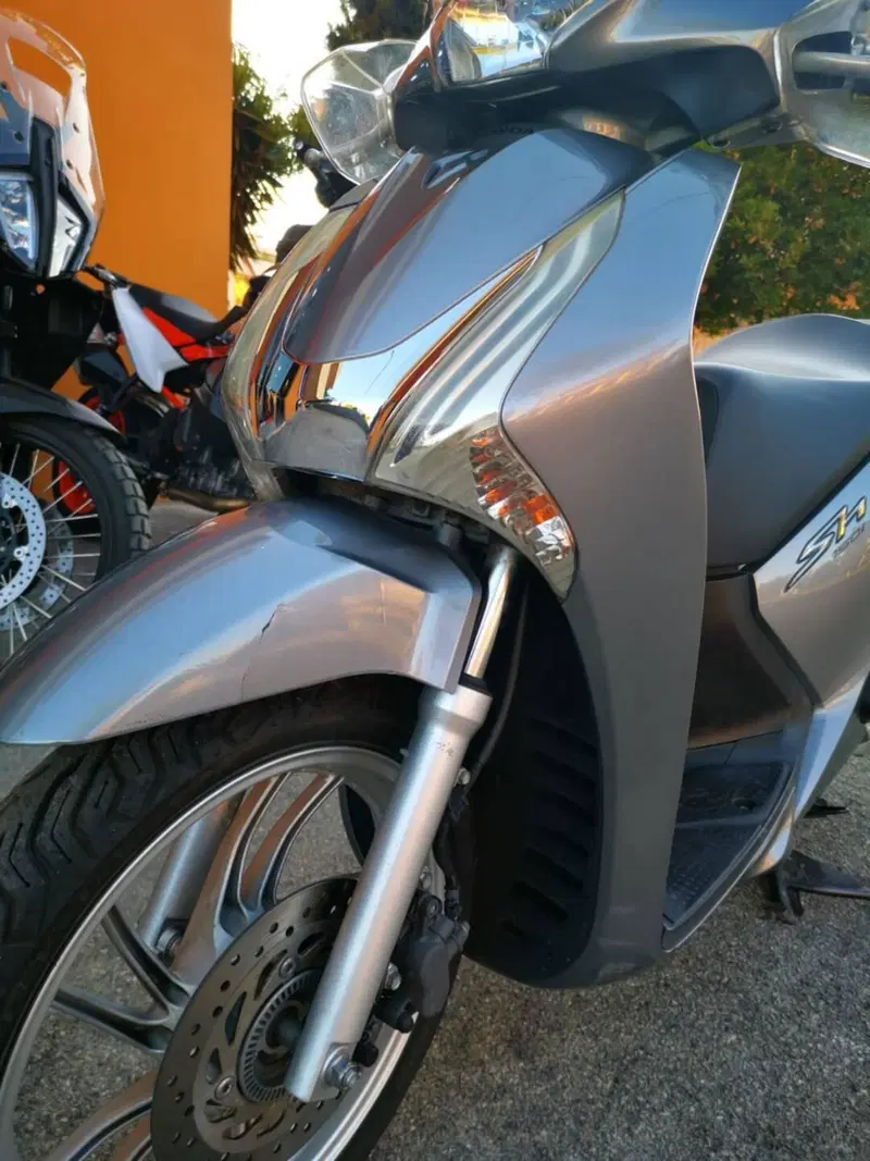 Honda SH 150i ABS (2013 - 16) (9)