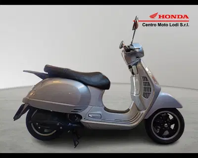Vespa Granturismo 200 L usata