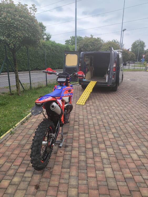 Betamotor RR 300 2T Enduro Race (2025) (4)