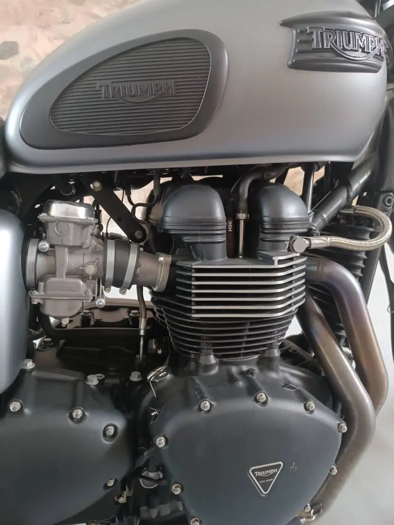 Triumph Scrambler (2006 - 17) (4)