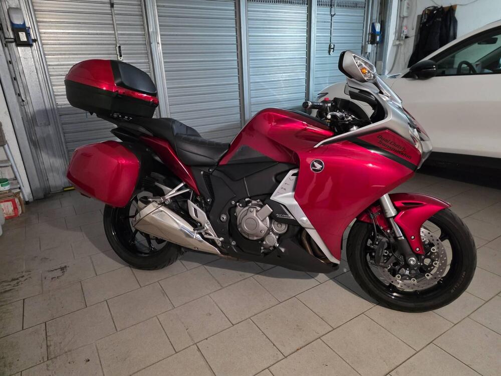Honda VFR 1200 F DCT ABS (2010 - 16) (4)