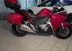 Honda VFR 1200 F DCT ABS (2010 - 16) usata