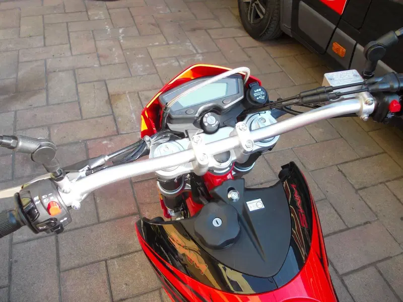 Swm SM 125 R (2025 - 26) (12)