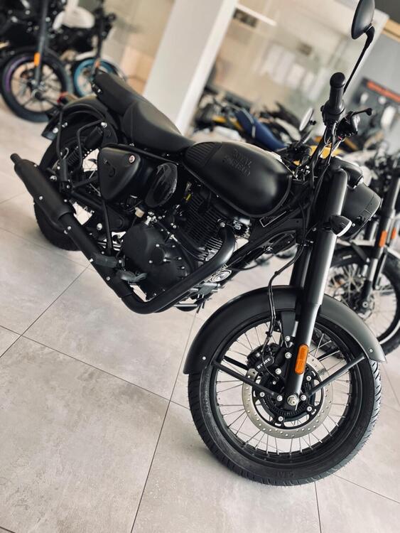 Royal Enfield Classic 350 (2021 - 25) (2)