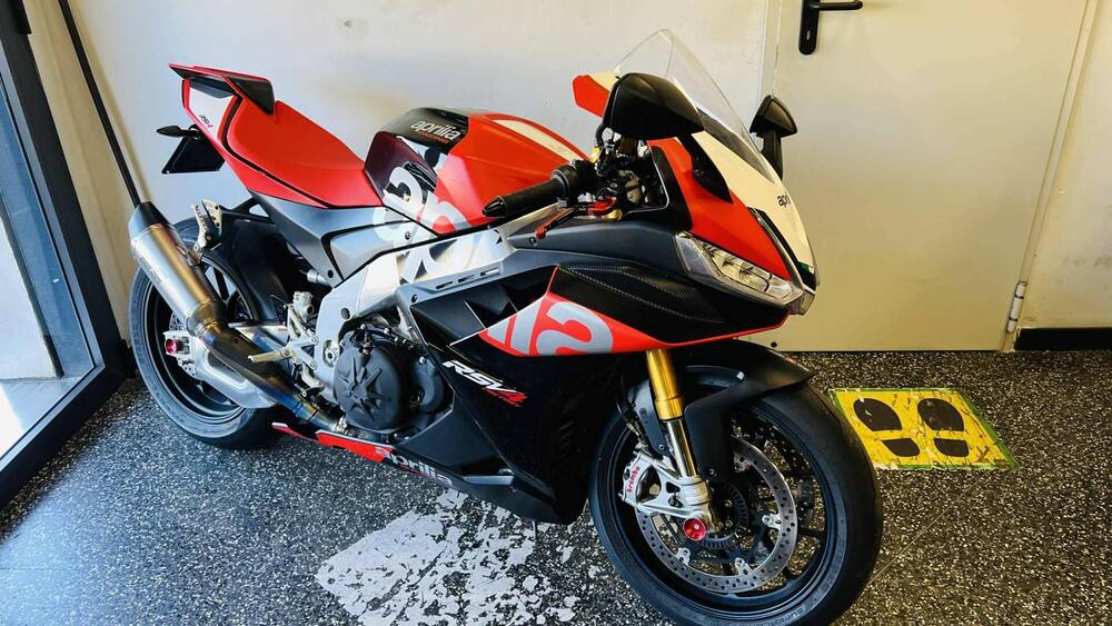 Aprilia RSV4 1100 Factory (2021 - 24)