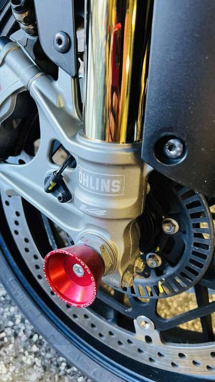 Aprilia RSV4 1100 Factory (2021 - 24) (2)