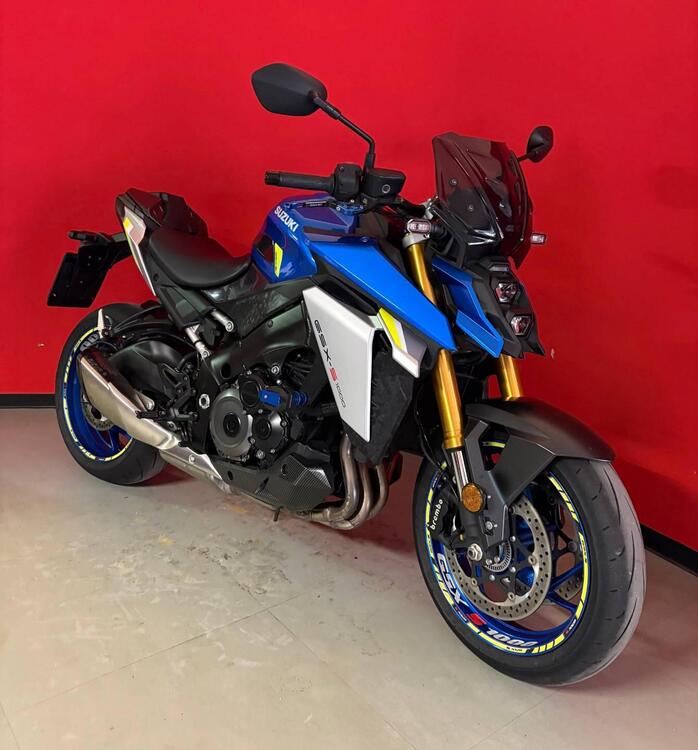 Suzuki GSX-S1000 (2021 - 25) (2)