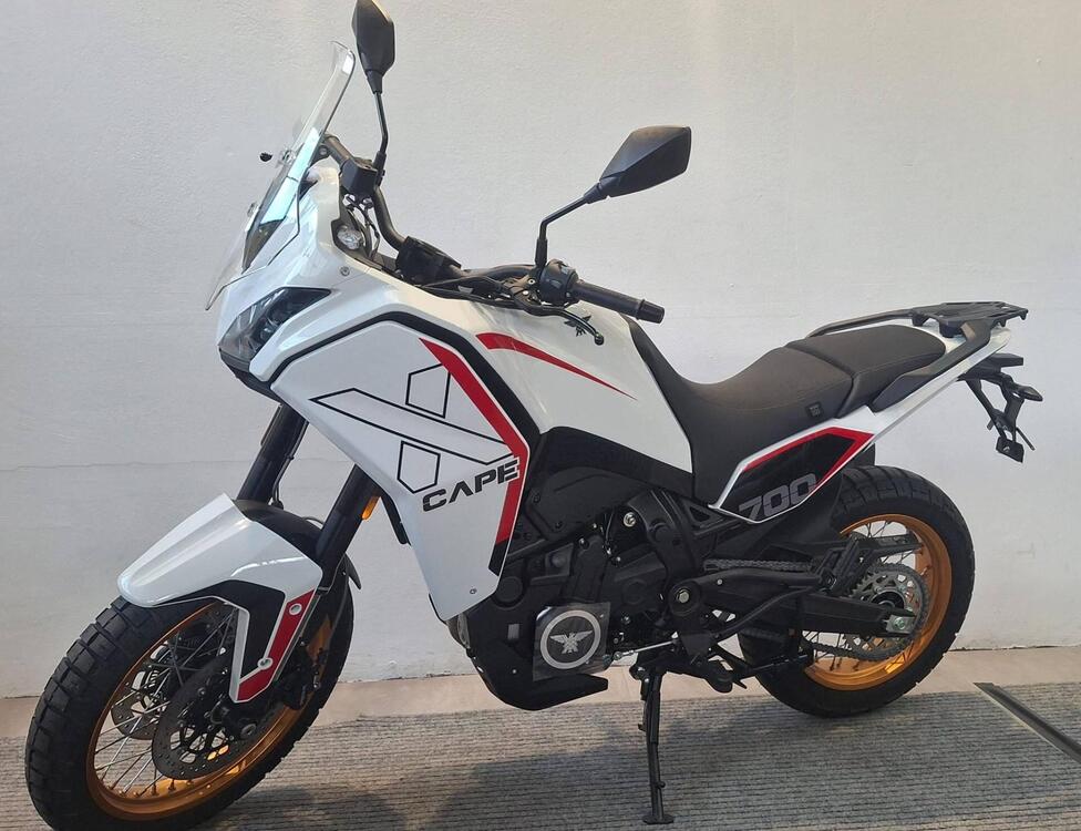 Moto Morini X-Cape 700 Gold Edition (2025) (2)