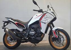 Moto Morini X-Cape 700 Gold Edition (2025) nuova