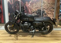 Moto Guzzi V7 III Stone (2017 - 20) usata