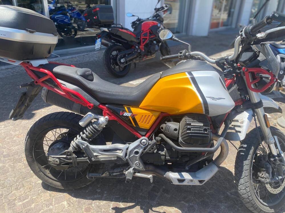 Moto Guzzi V85 TT (2021 - 23)
