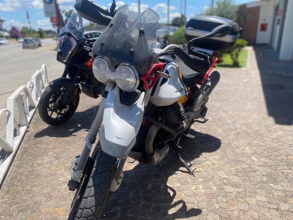 Moto Guzzi V85 TT (2021 - 23) (4)