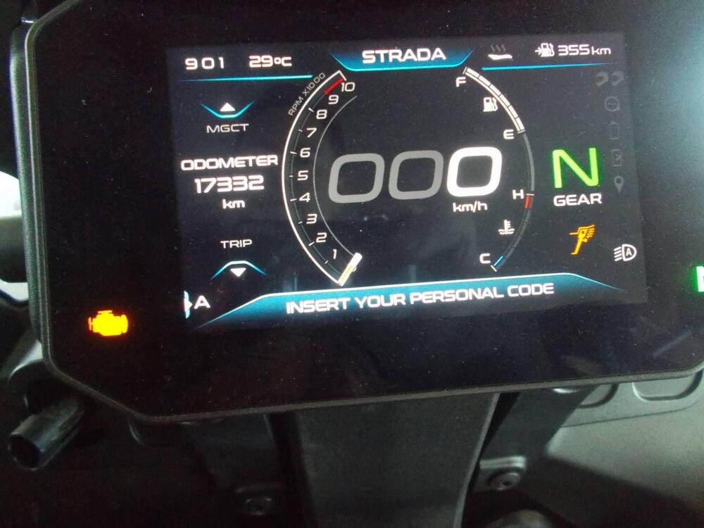 Moto Guzzi Stelvio (2024 - 25) (5)