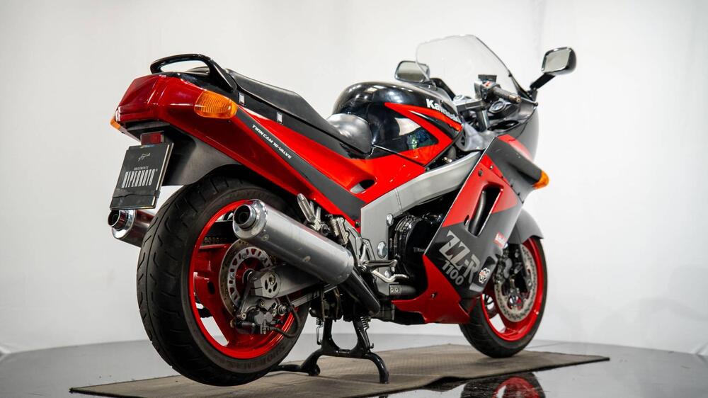 Kawasaki ZZR 1100 (1989 - 01) (4)