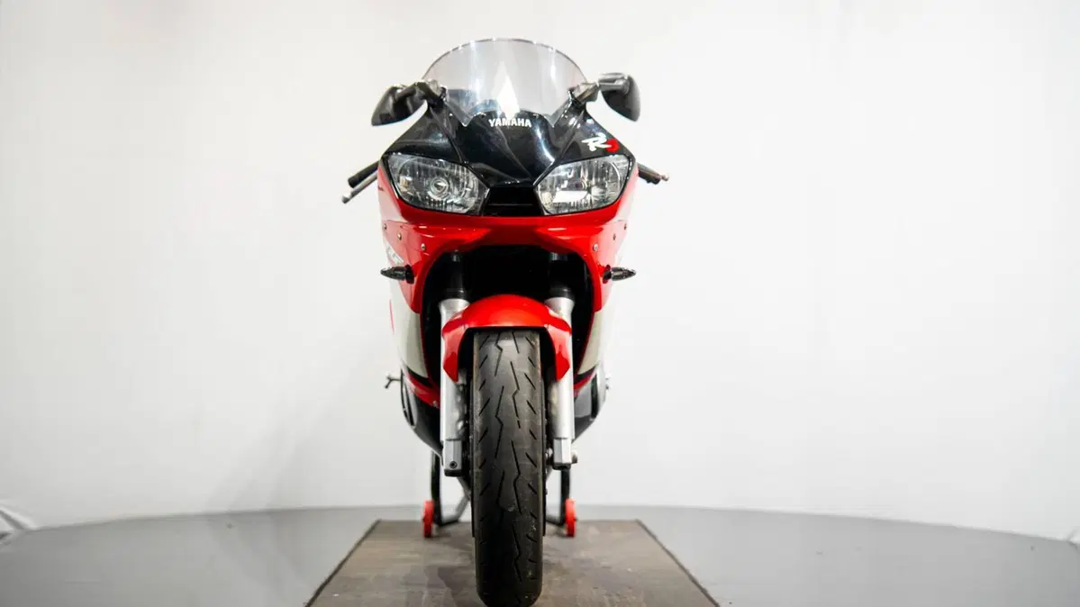 Yamaha YZF R6 (2003 - 04) (2)