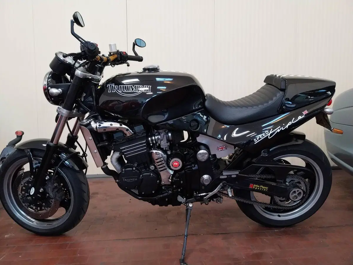 Triumph Speed Triple 900 (1993 - 02)