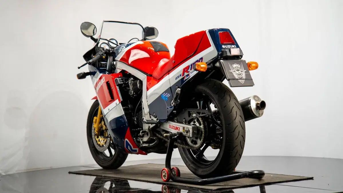 Suzuki GSX R 1100 (1986 - 88) (8)