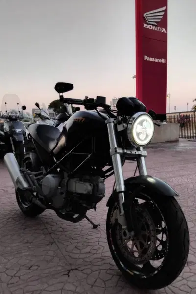 Ducati Monster 620 Dark (2003 - 06) usata