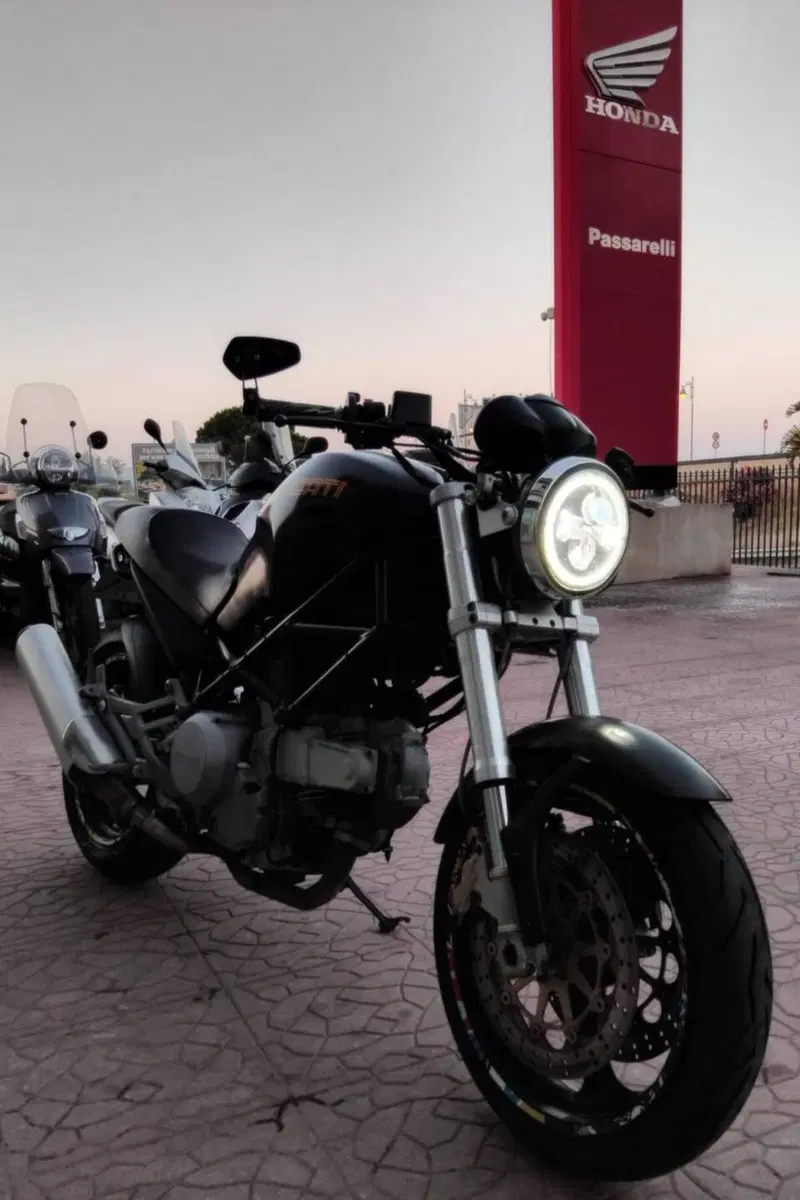 Ducati Monster 620 Dark (2003 - 06)