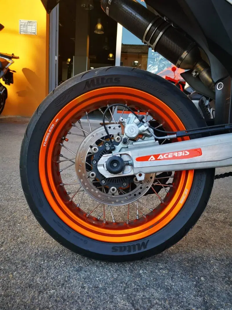 KTM 690 SMC R (2012 -17) (6)