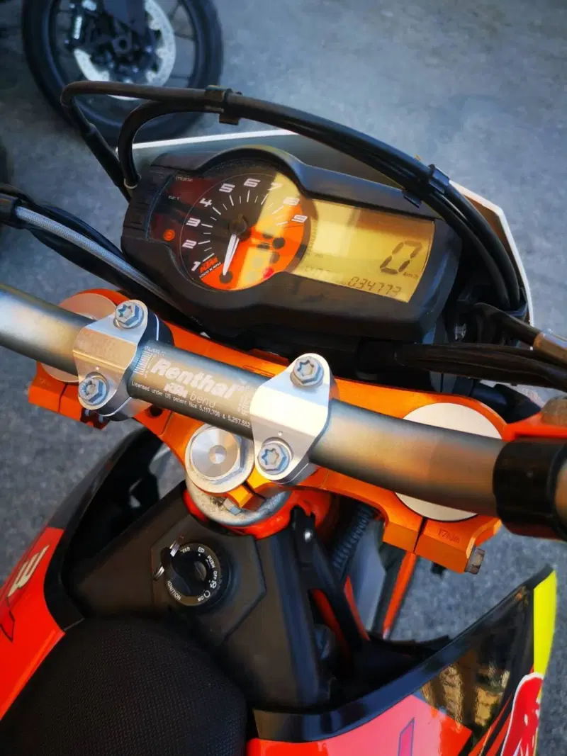 KTM 690 SMC R (2012 -17) (9)