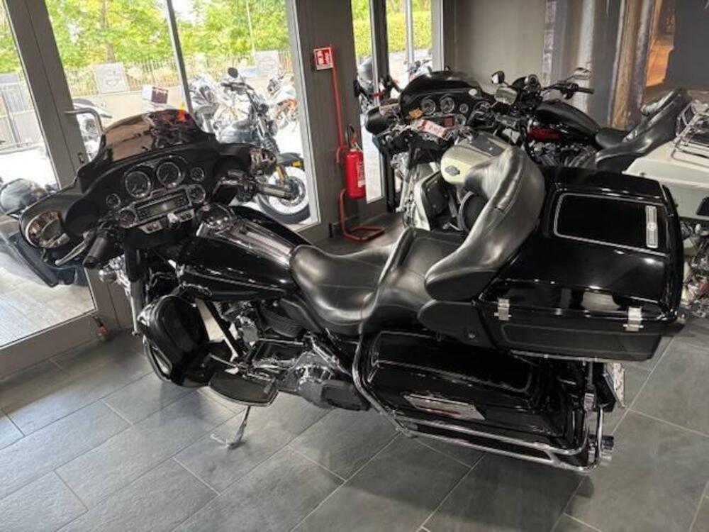 Harley-Davidson 1584 Electra Glide Ultra Classic (2007) - FLHTCU (4)